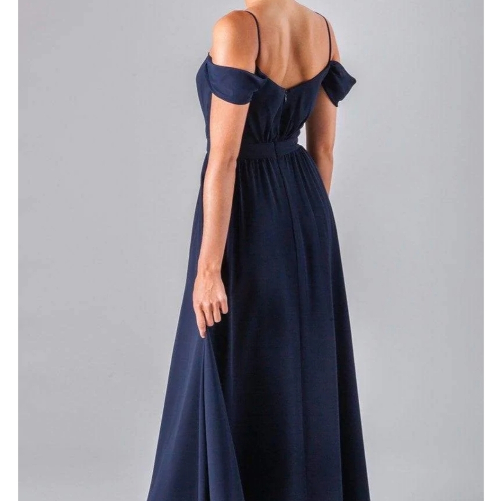 Dress - Picture 6 of 10